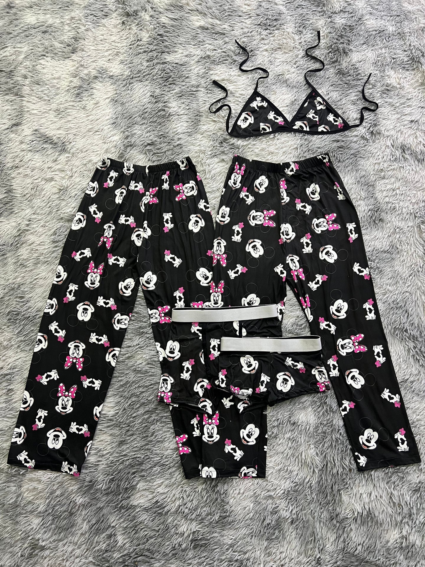 micky y minnie fondo negro pijama 5 piezas