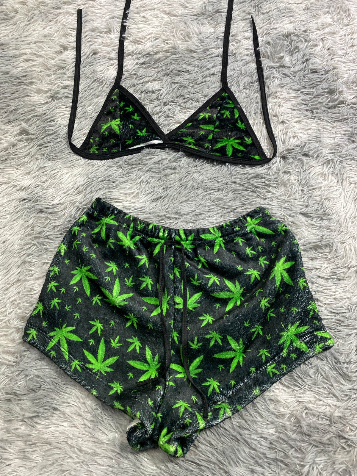 Marihuana (copia) Top Con Short Unitalla De Afelpado