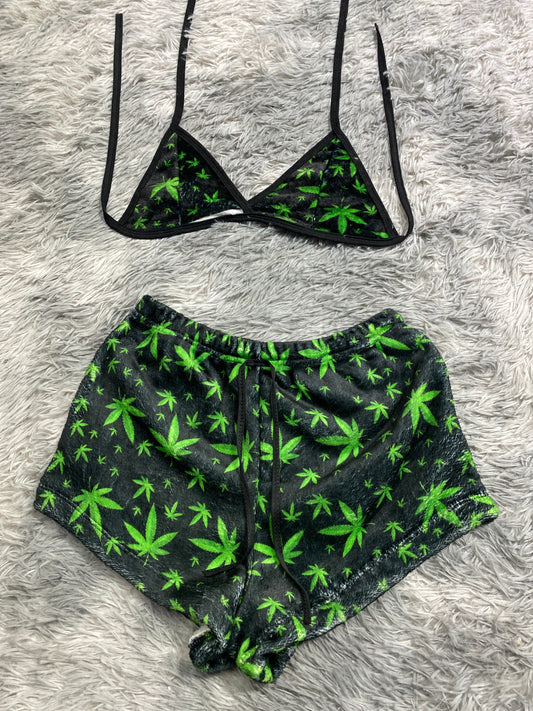 Marihuana (copia) Top Con Short Unitalla De Afelpado