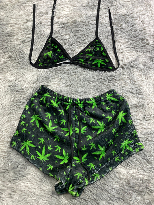 Marihuana Top con short unitalla de afelpado (copia)