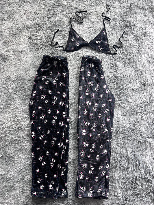 Kuromi Fondo Negro Duo De Pijama Afelpada