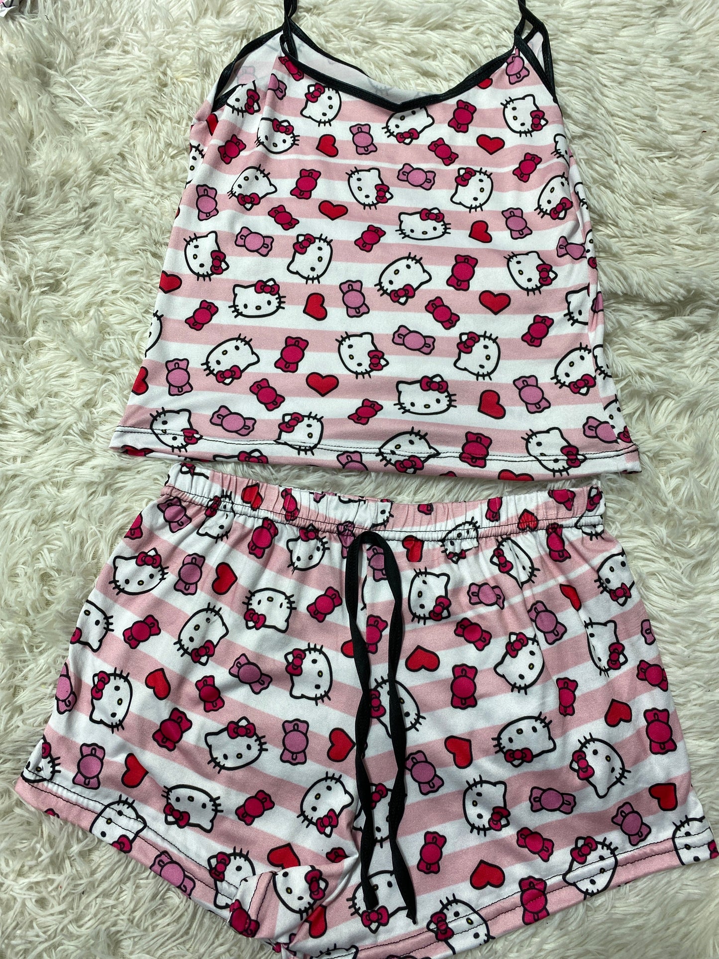 Hello kitty caramelos blusa con short