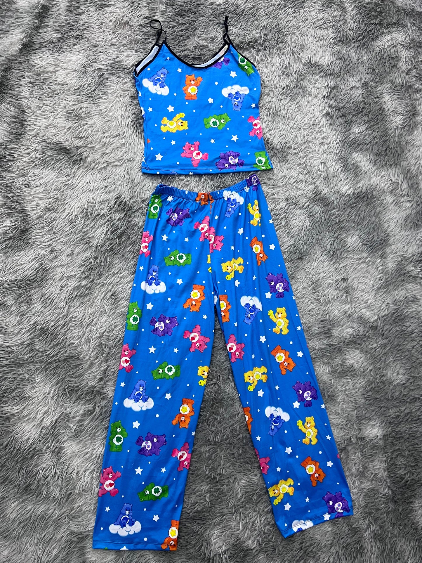 osito cariñosito fondo azul blusa con pantalón pijama de dama