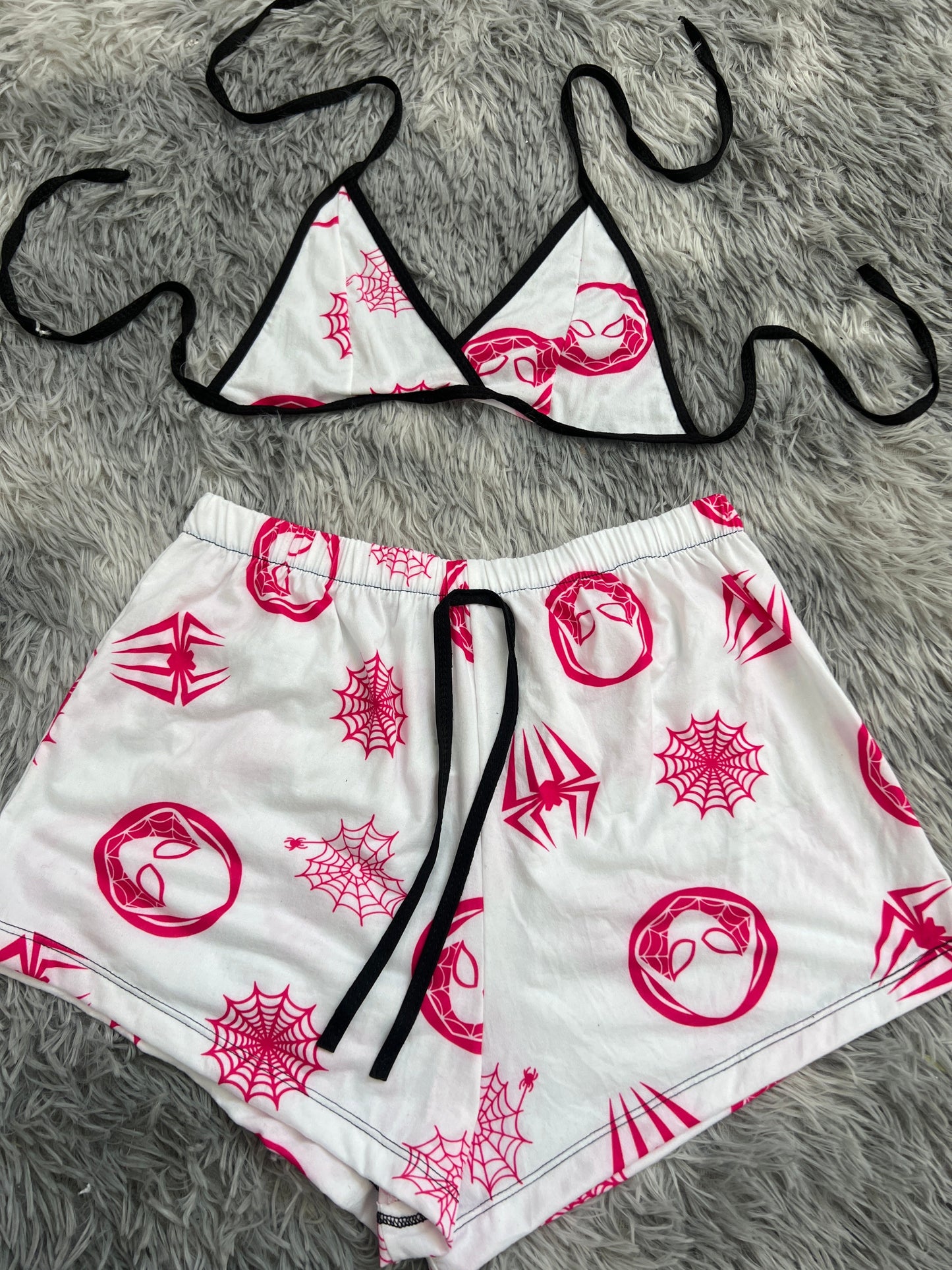 Gwen fondo blanco top con short unitalla de brush
