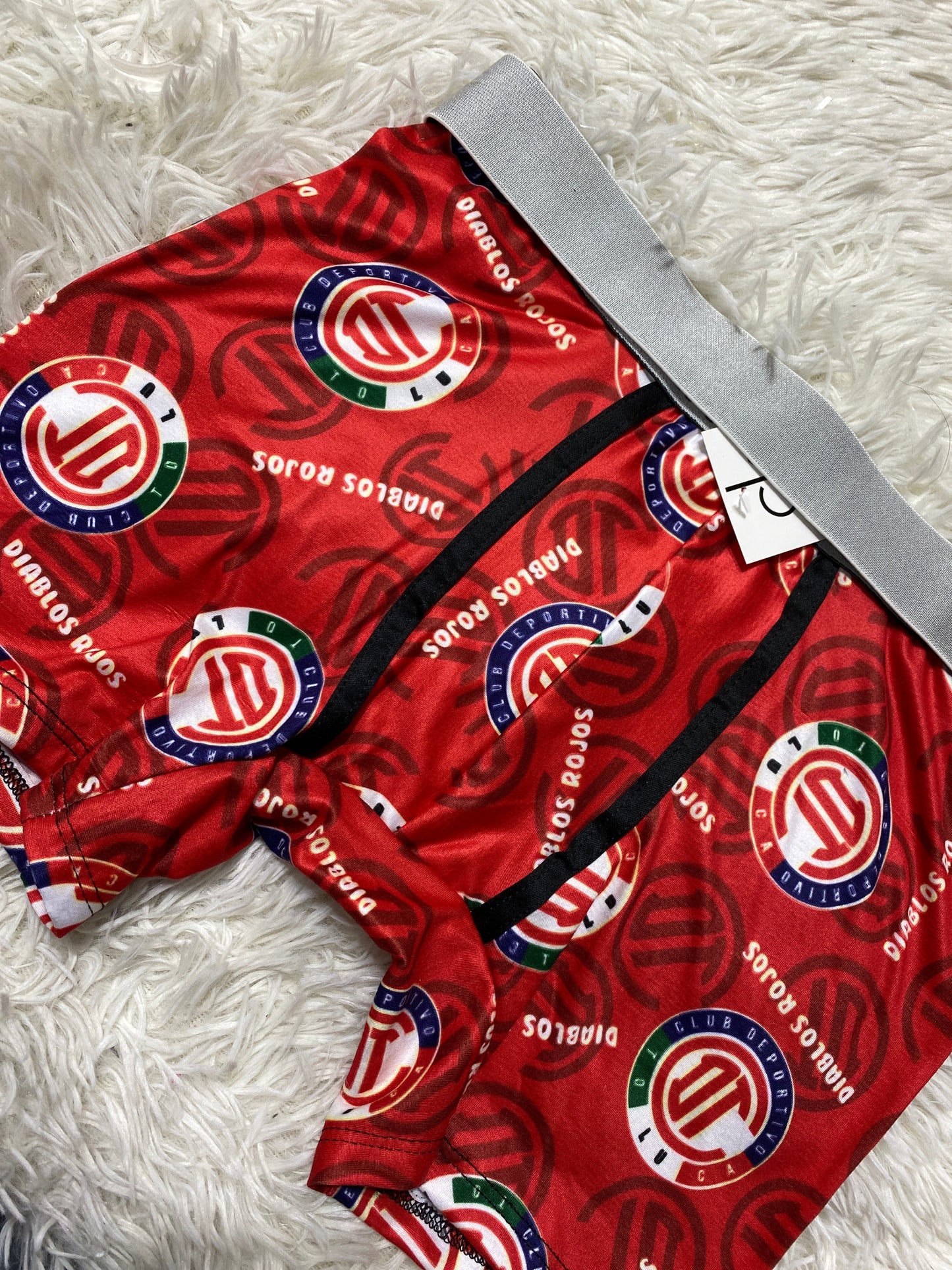 Boxer de caballero diablos rojos