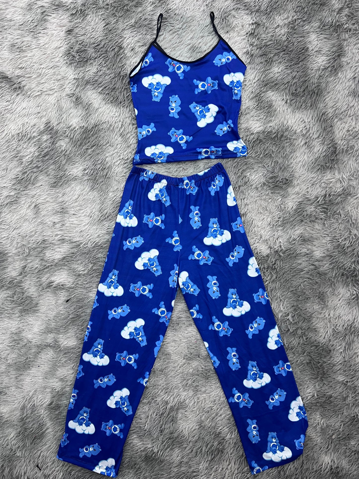 osito cariñosito fondo azul blusa con pantalón pijama de dama