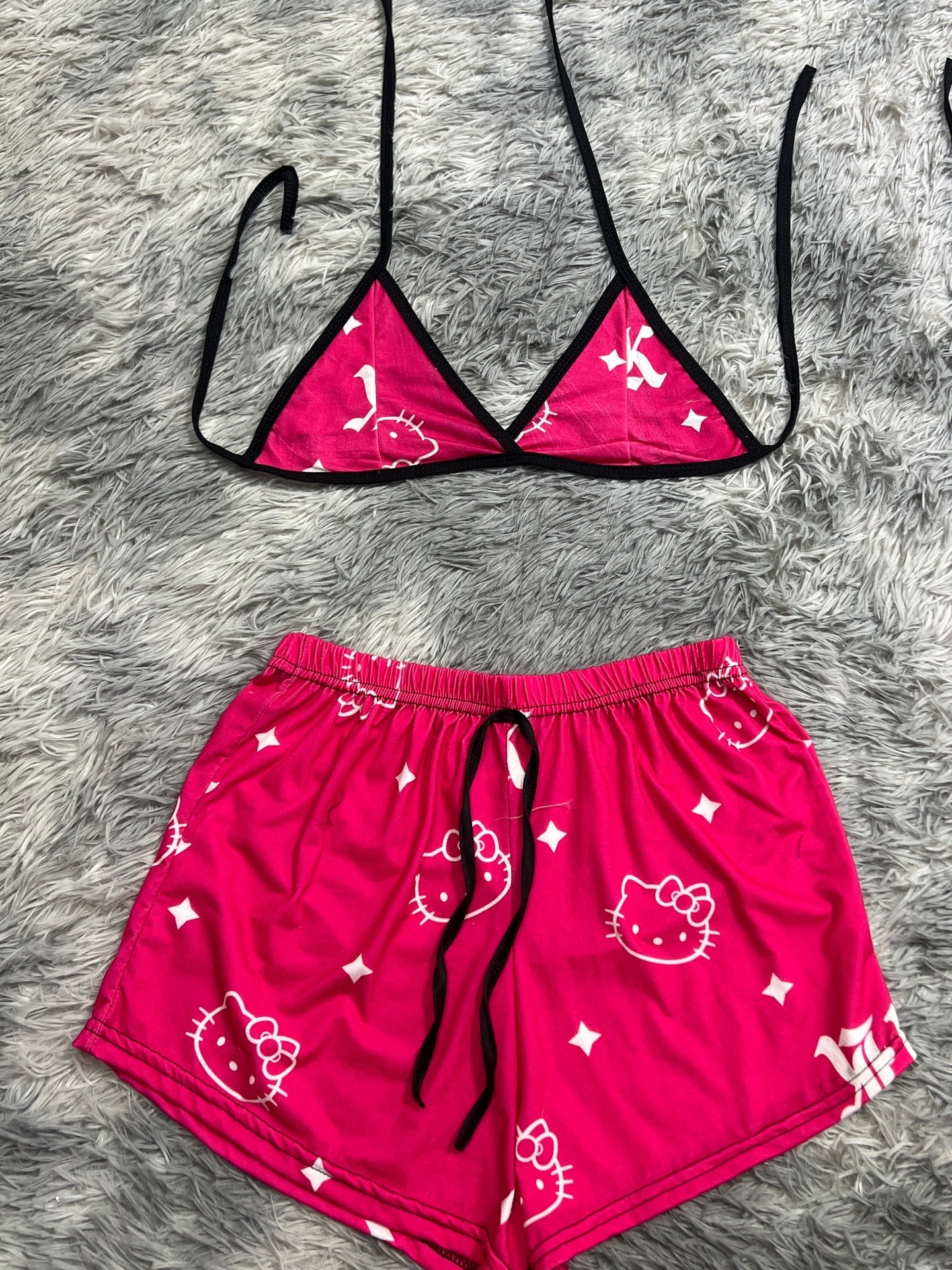 hello kitty rosa con blanco Top con short unitalla de brush