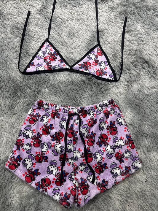 Kitty Spiderman fondo morado Top con short unitalla de afelpado