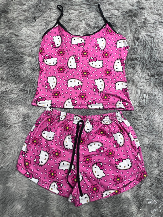 hello kitty caras blusa con short