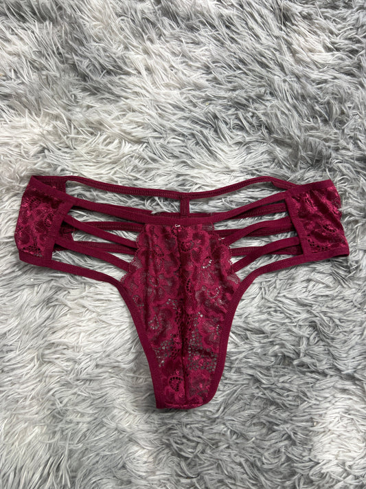 Líneas Vino Tanga