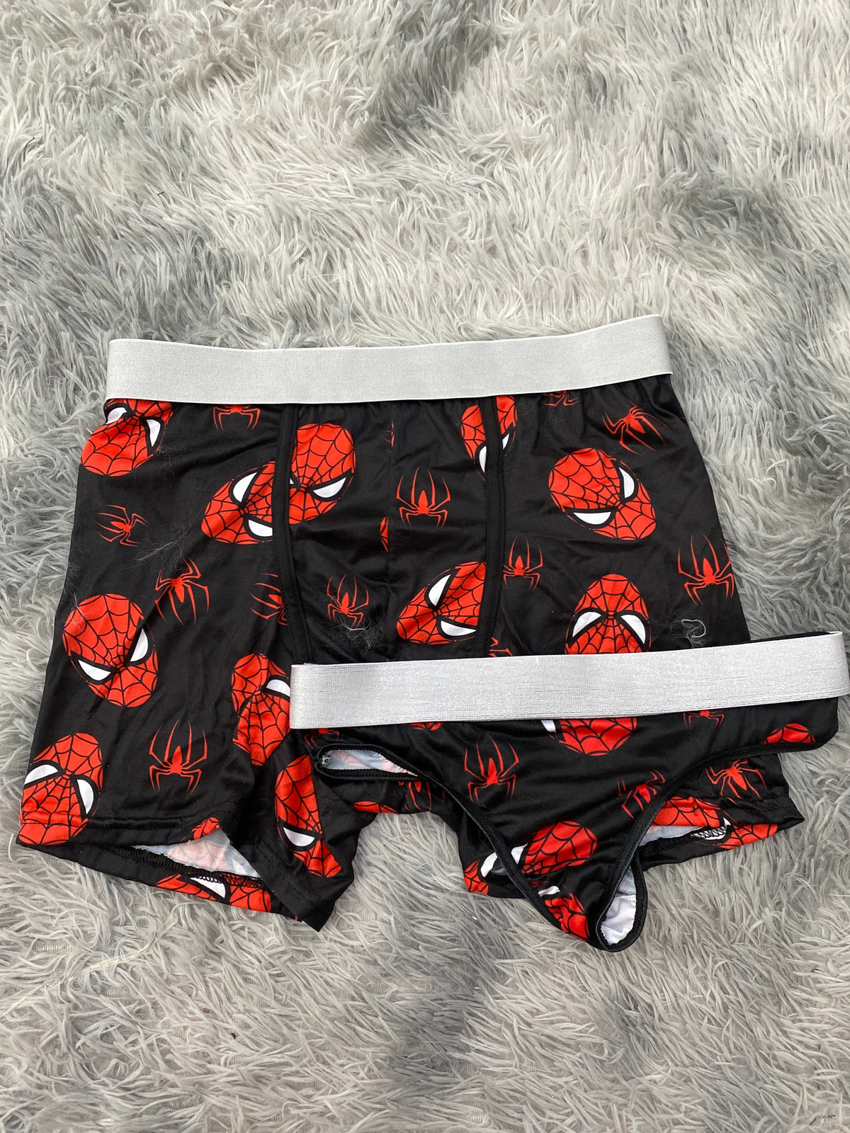 Spider man y arañas rojas Duo Con Tanga Xl