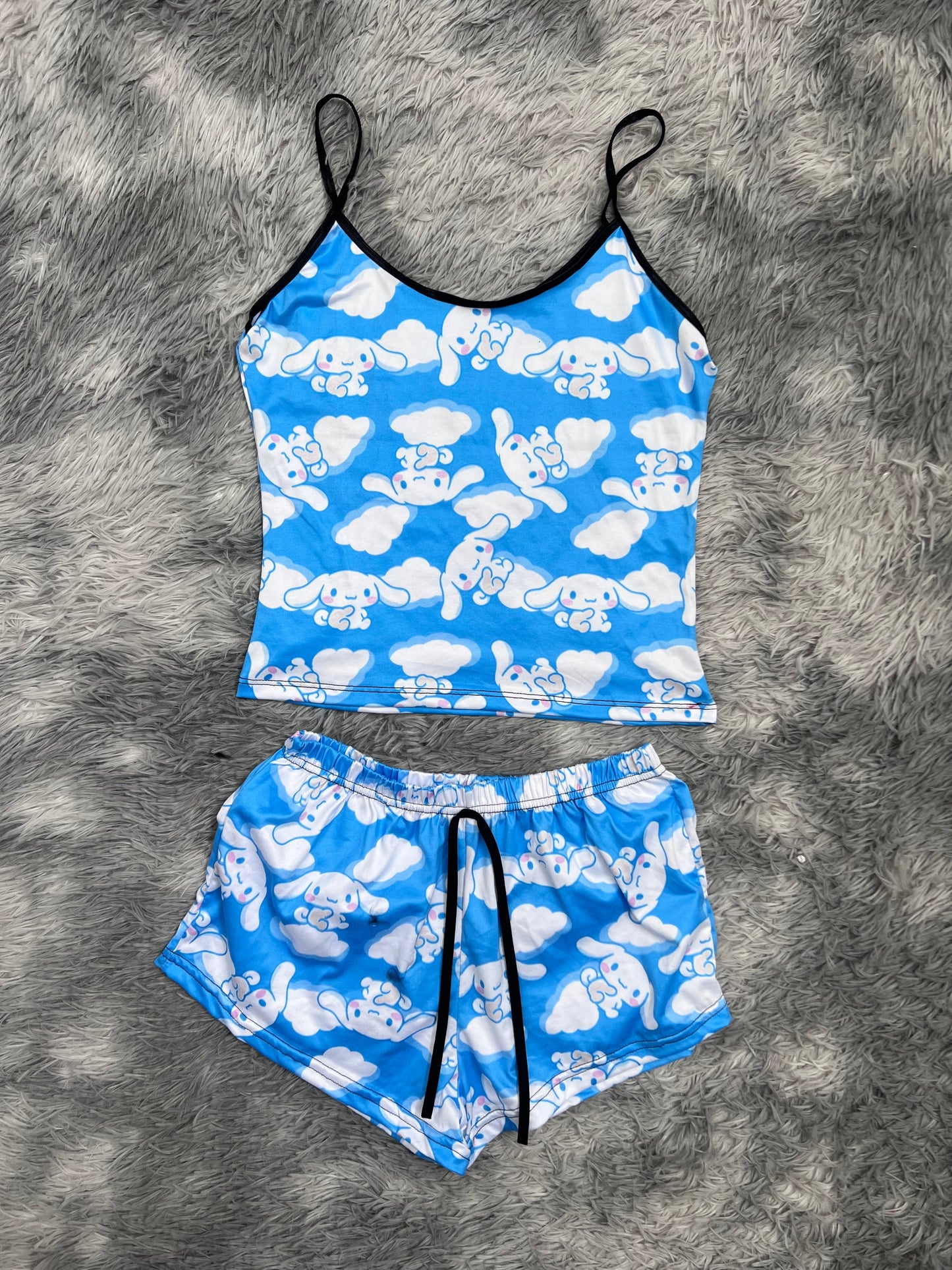 cinnamonroll blusa con short