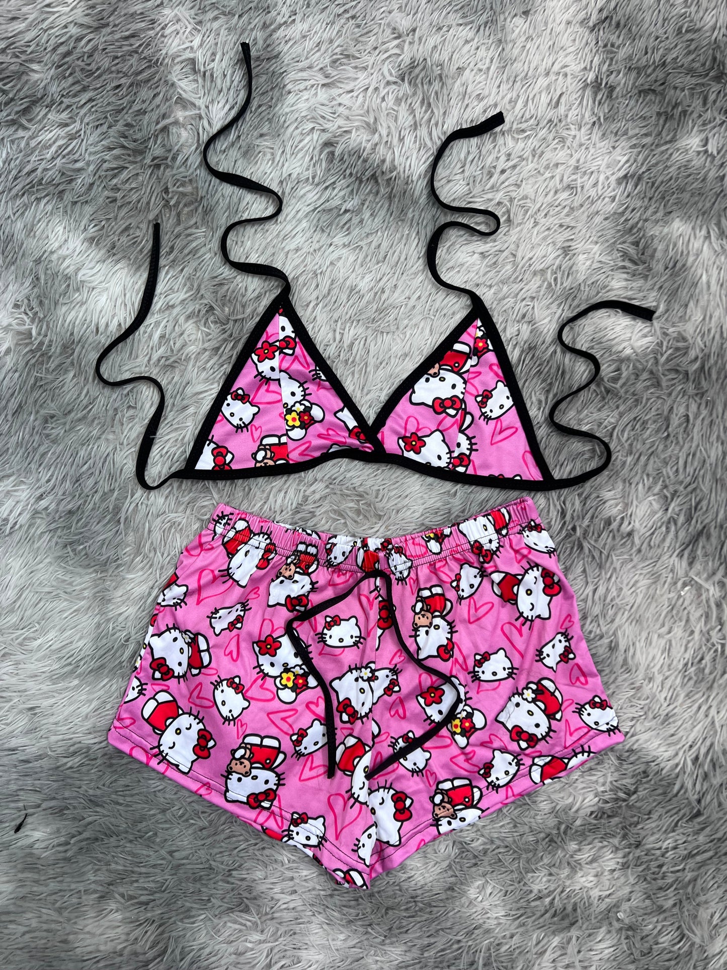 hello kitty con peluche fondo de corazones top con short unitalla de brush