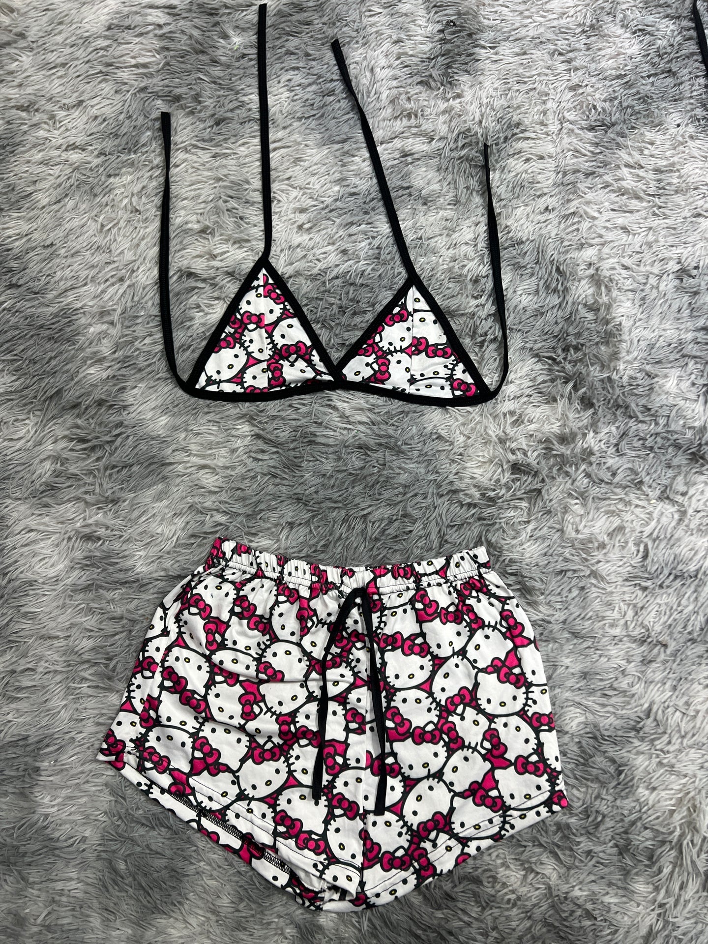 hello kitty cara Top con short unitalla de brush