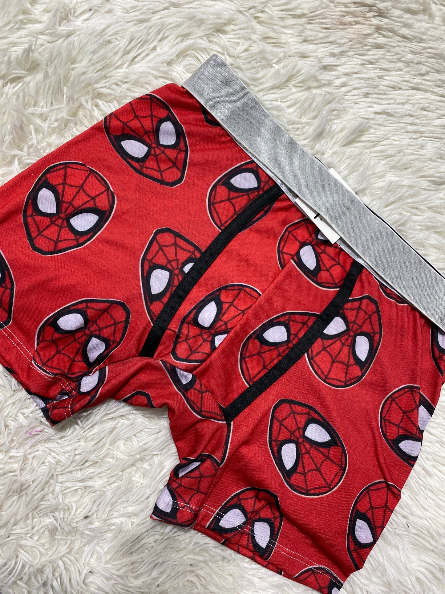Boxer de caballero spider man caras