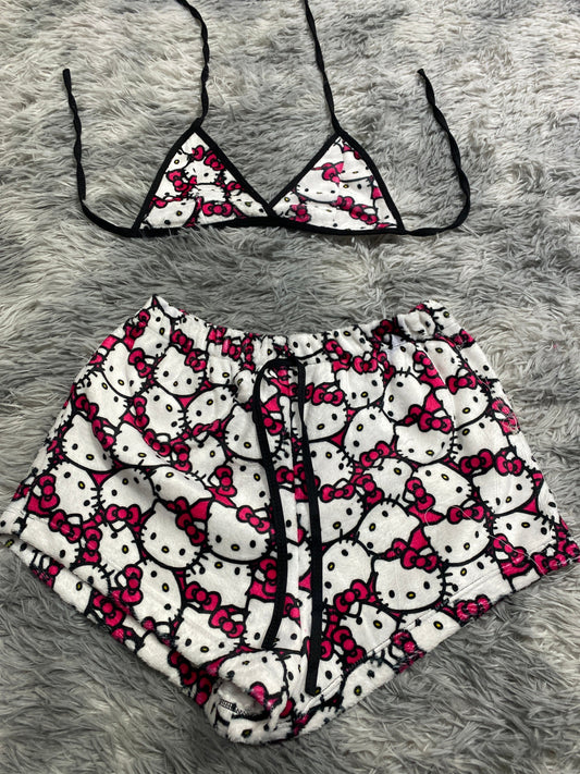 Hello Kitty Caras Top Con Short Unitalla De Afelpado
