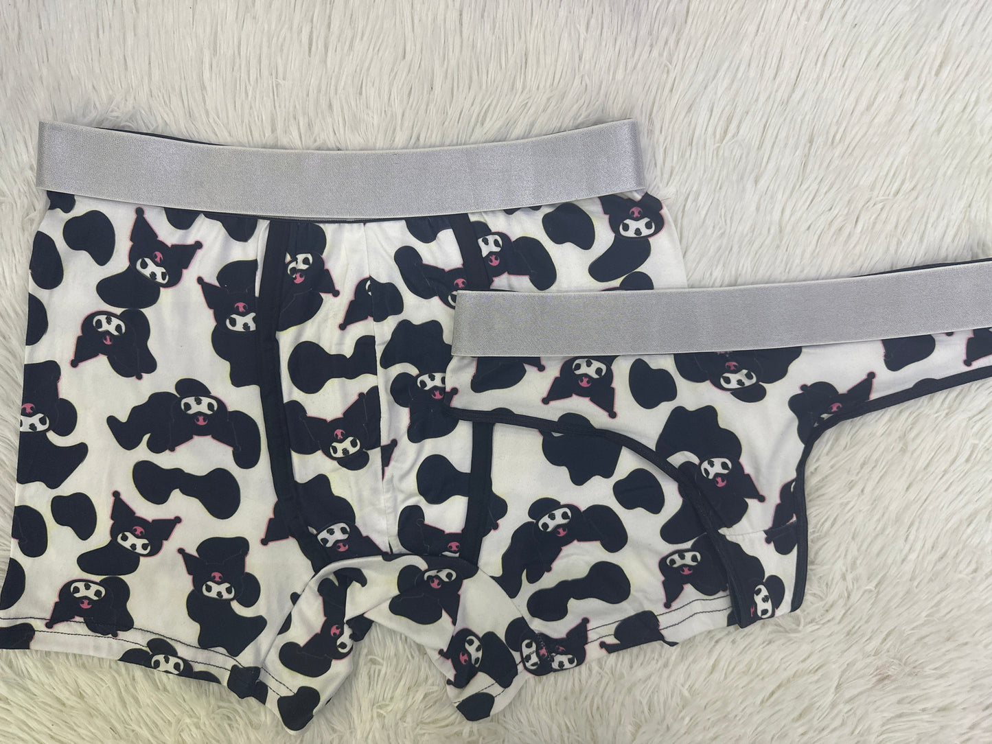 Kuromi Cow Print Blanco Negro Duo XL