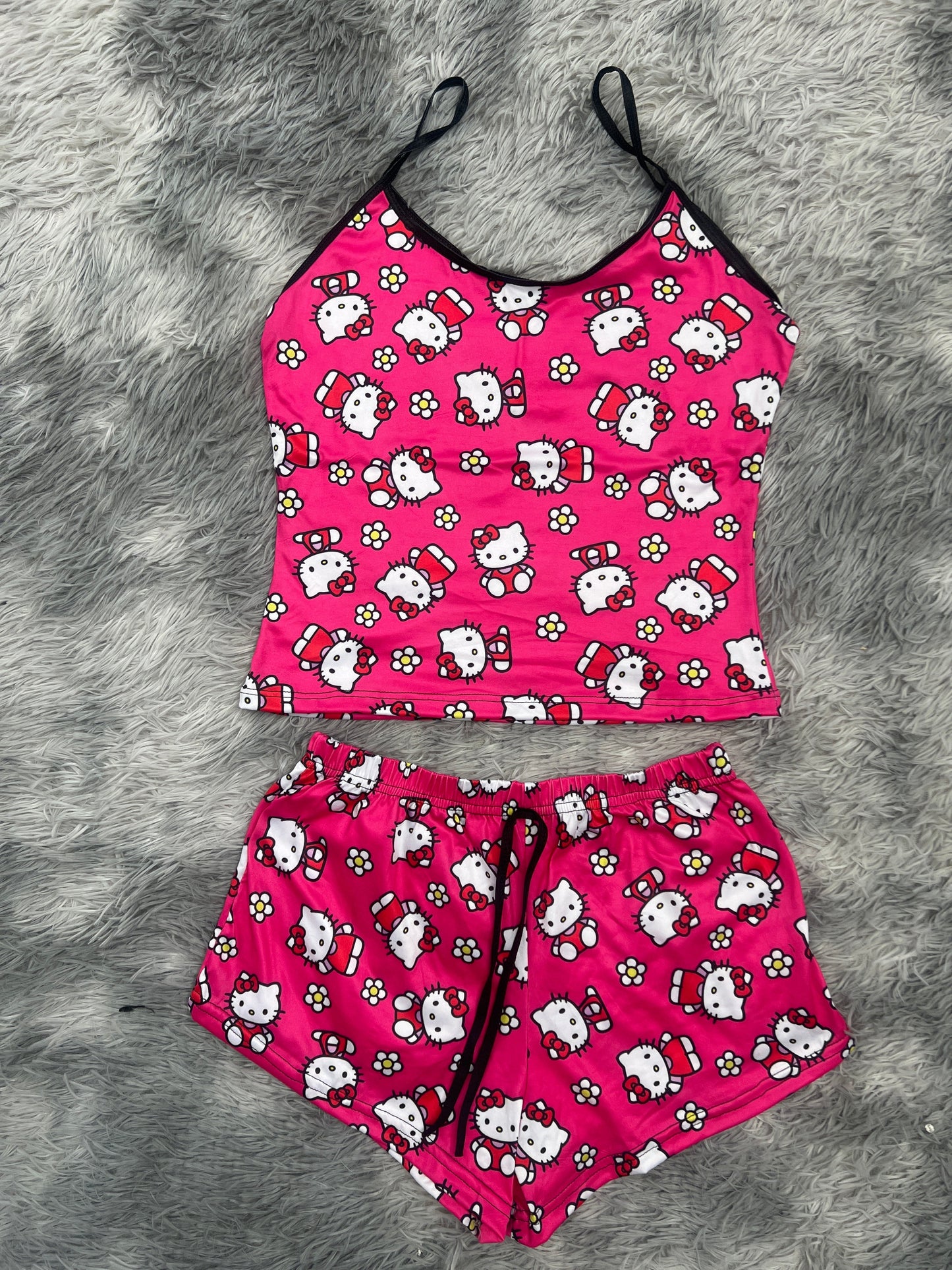 hello kitty rosa blusa con short