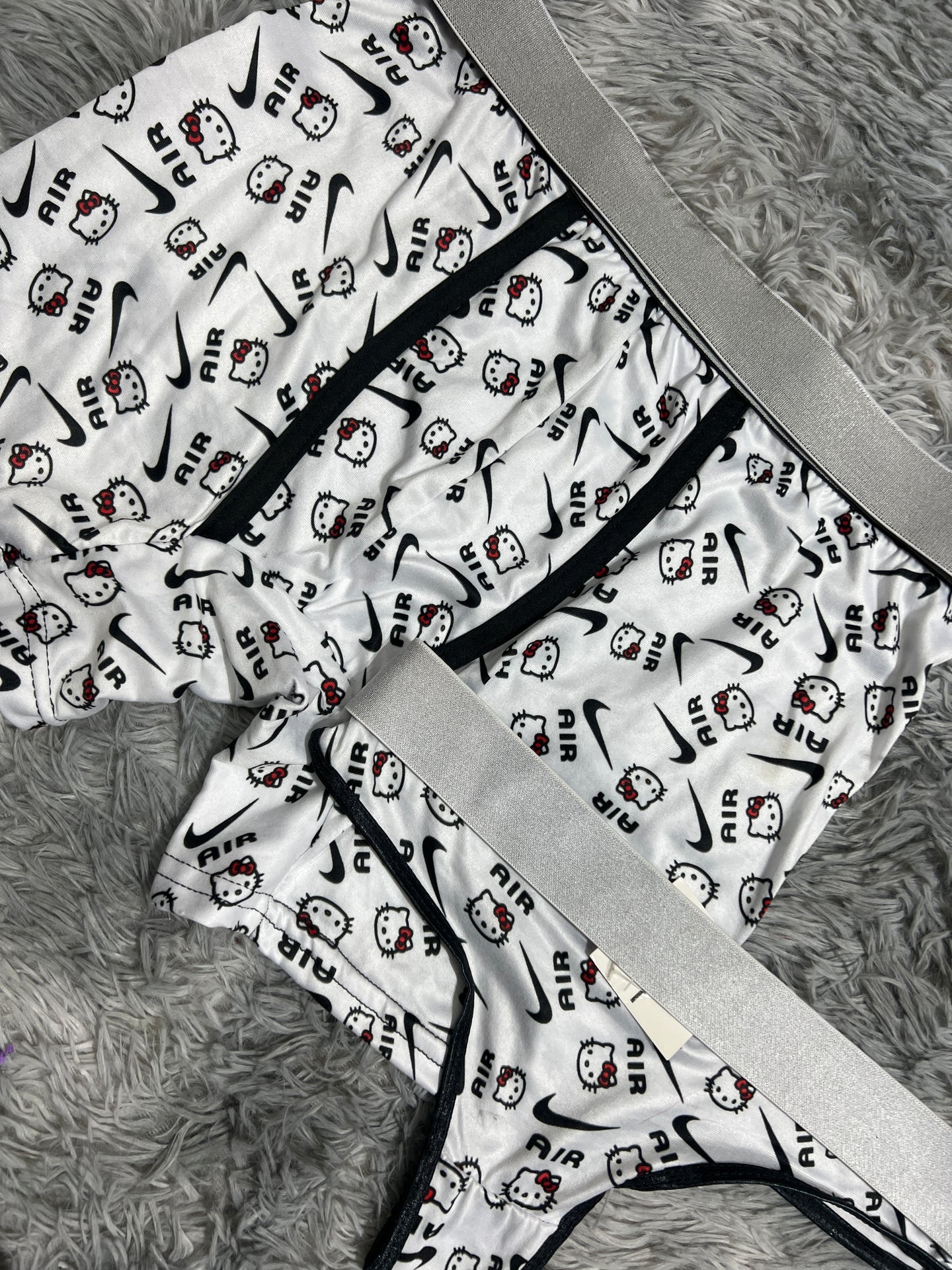 hello kitty nike duo de tanga XL