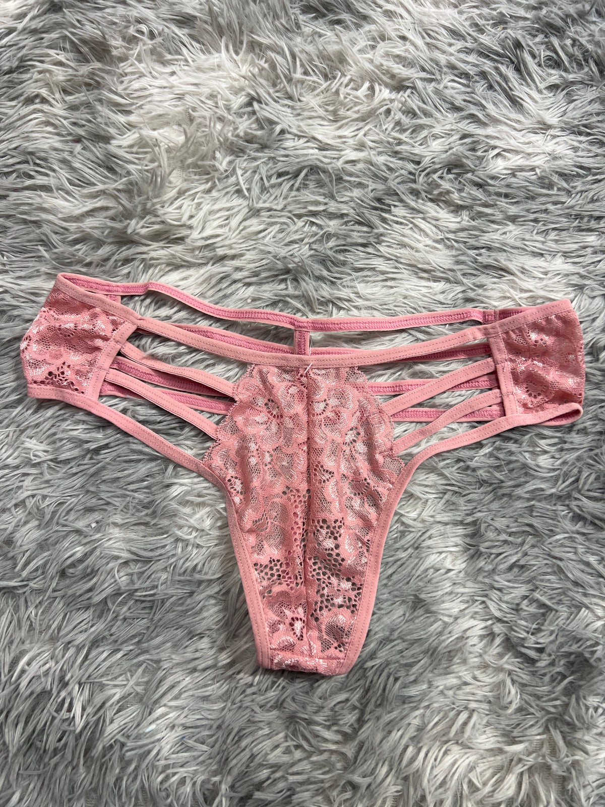 Líneas Rosa Tanga