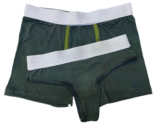 Boxer con tanga en color verde bandera.