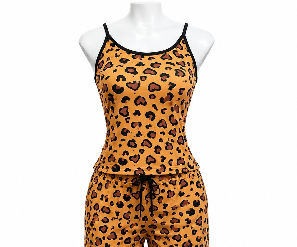 leopardo blusa con short