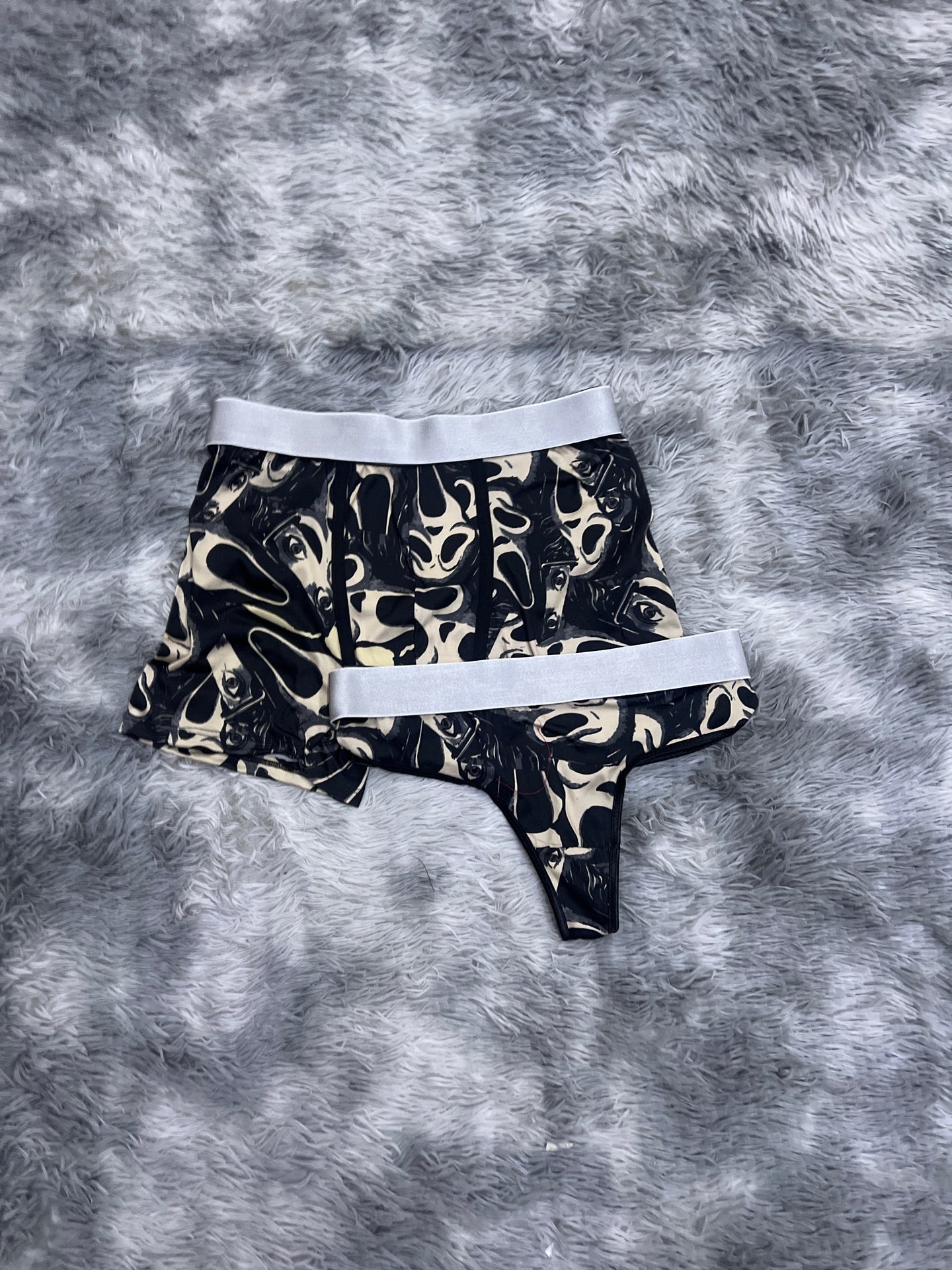 Scream Negro duo unitalla con tanga