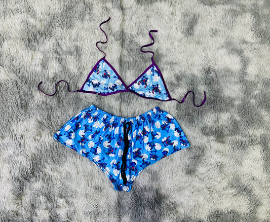 short con top Stich hojas