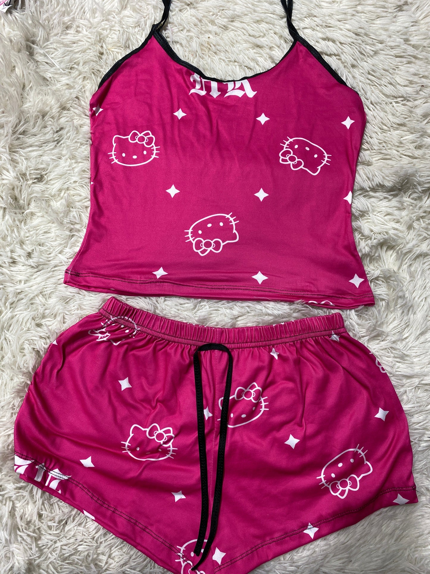 Hello kitty brillos blusa con short