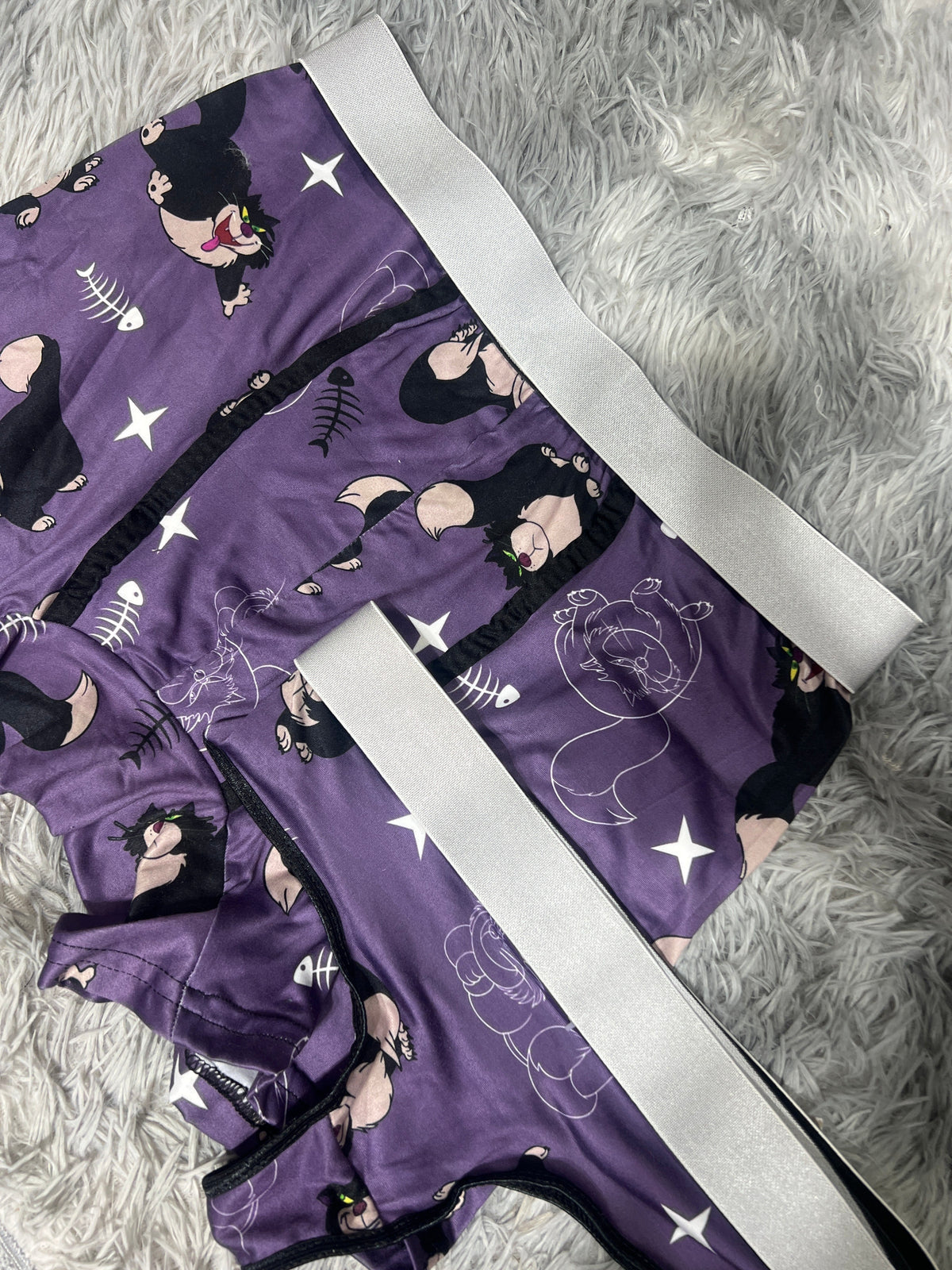 Gato Lucifer Morado Dúo Con Tanga Xl