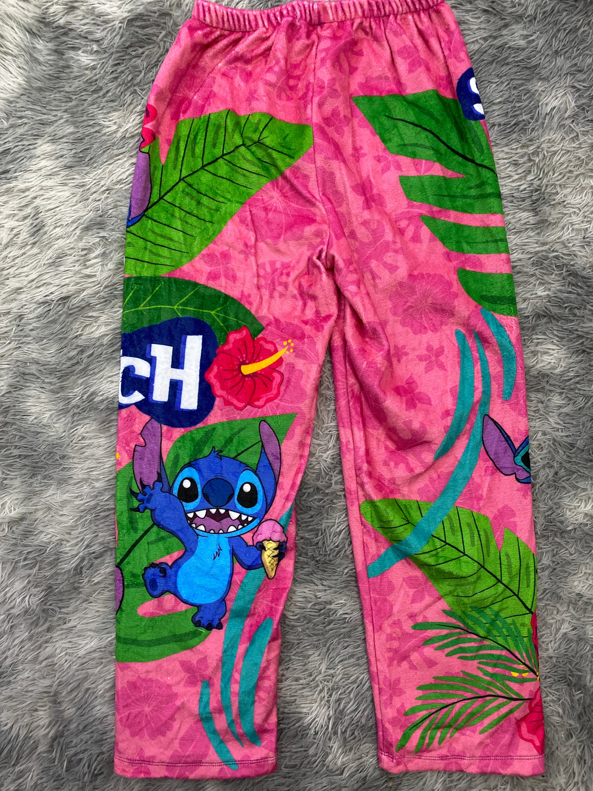 pijama de mujer pantalón afelpado de stitch rosa