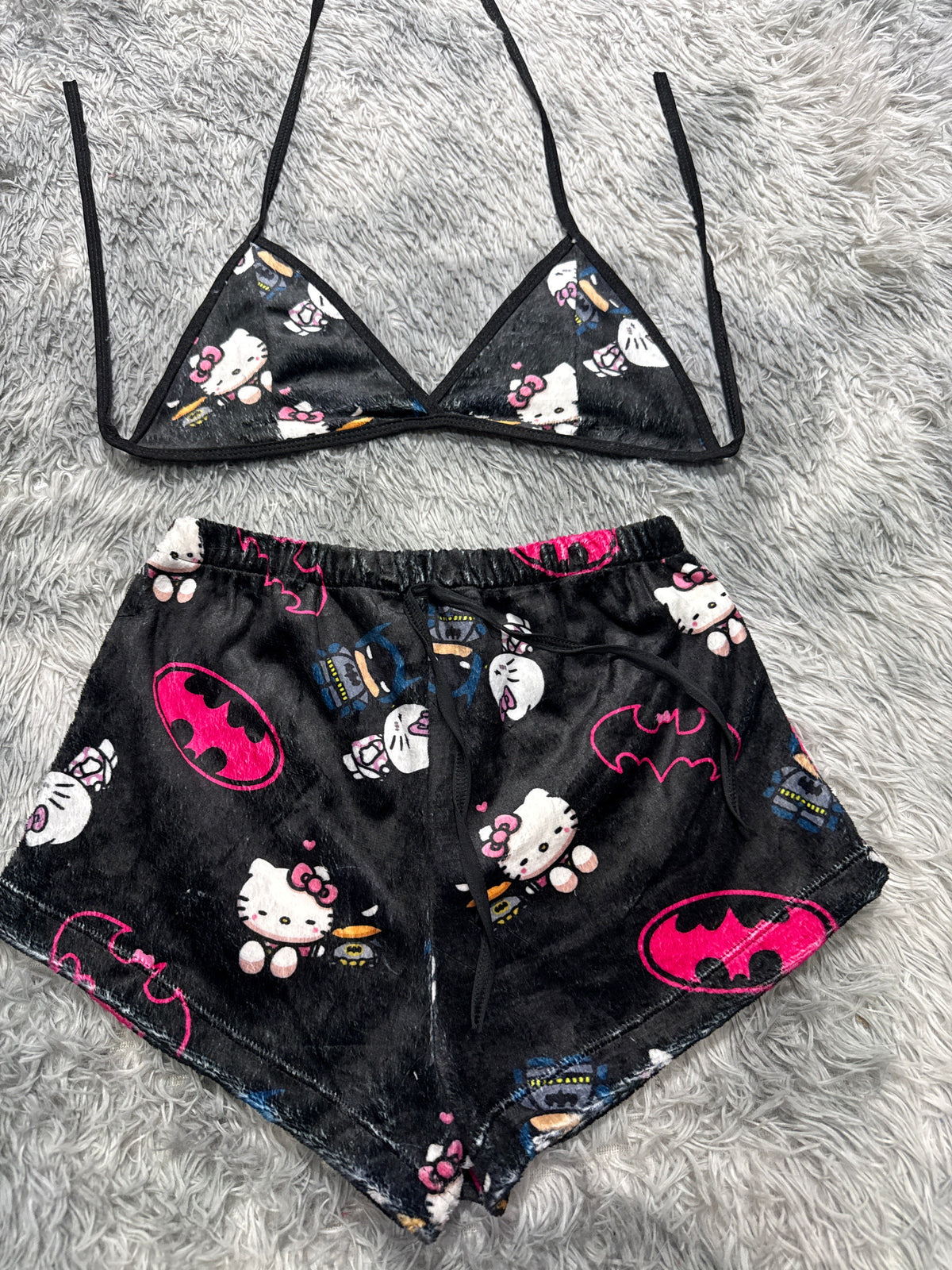 Batman Y Hello Kittty Top Con Short Unitalla De Afelpado