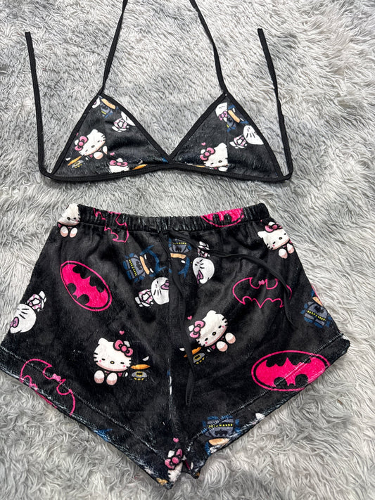 Batman y hello kittty Top con short unitalla de afelpado