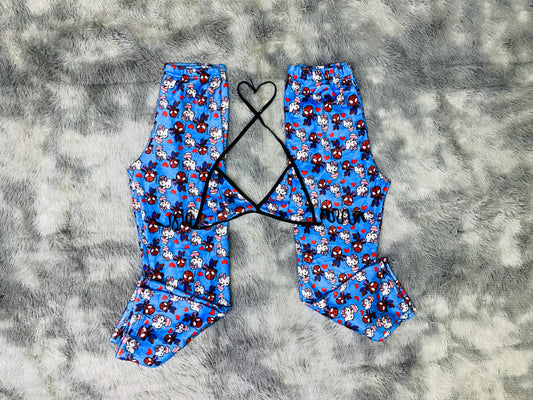 Kitty y Spiderman (Fondo Azul) pijama afelpada duo