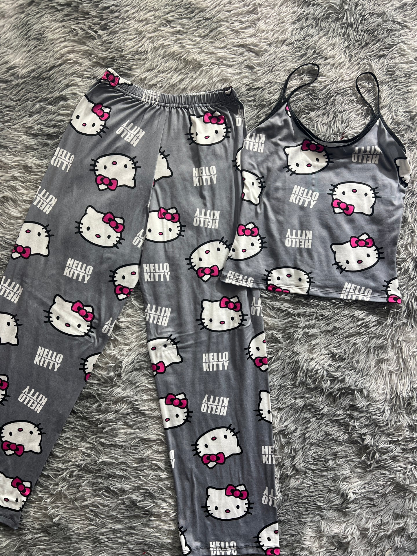 Hello kitty gris blusa con pantalón pijama de dama