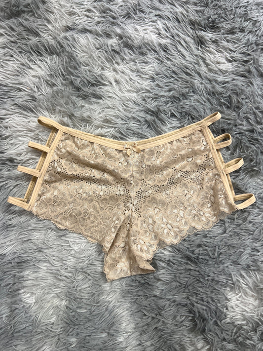 cachetero de dama cuatro líneas beige