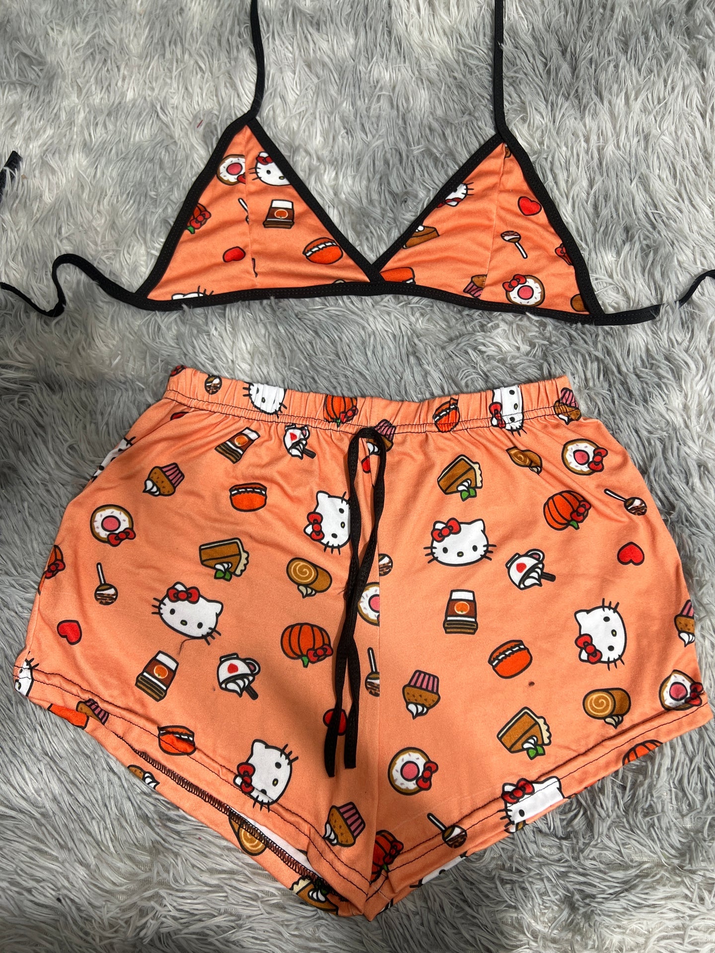 hello kitty pastel naranja Top con short unitalla de brush