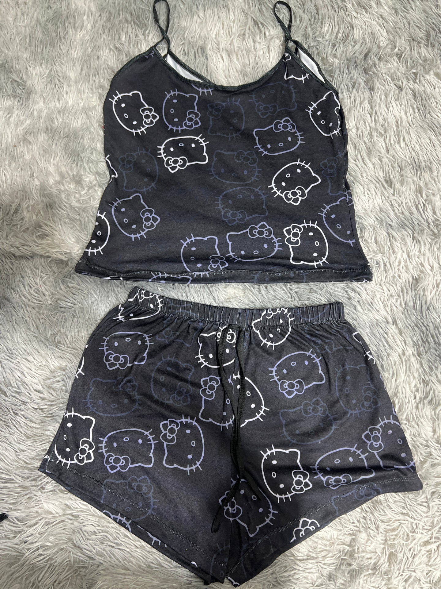hello kitty negro blusa con short