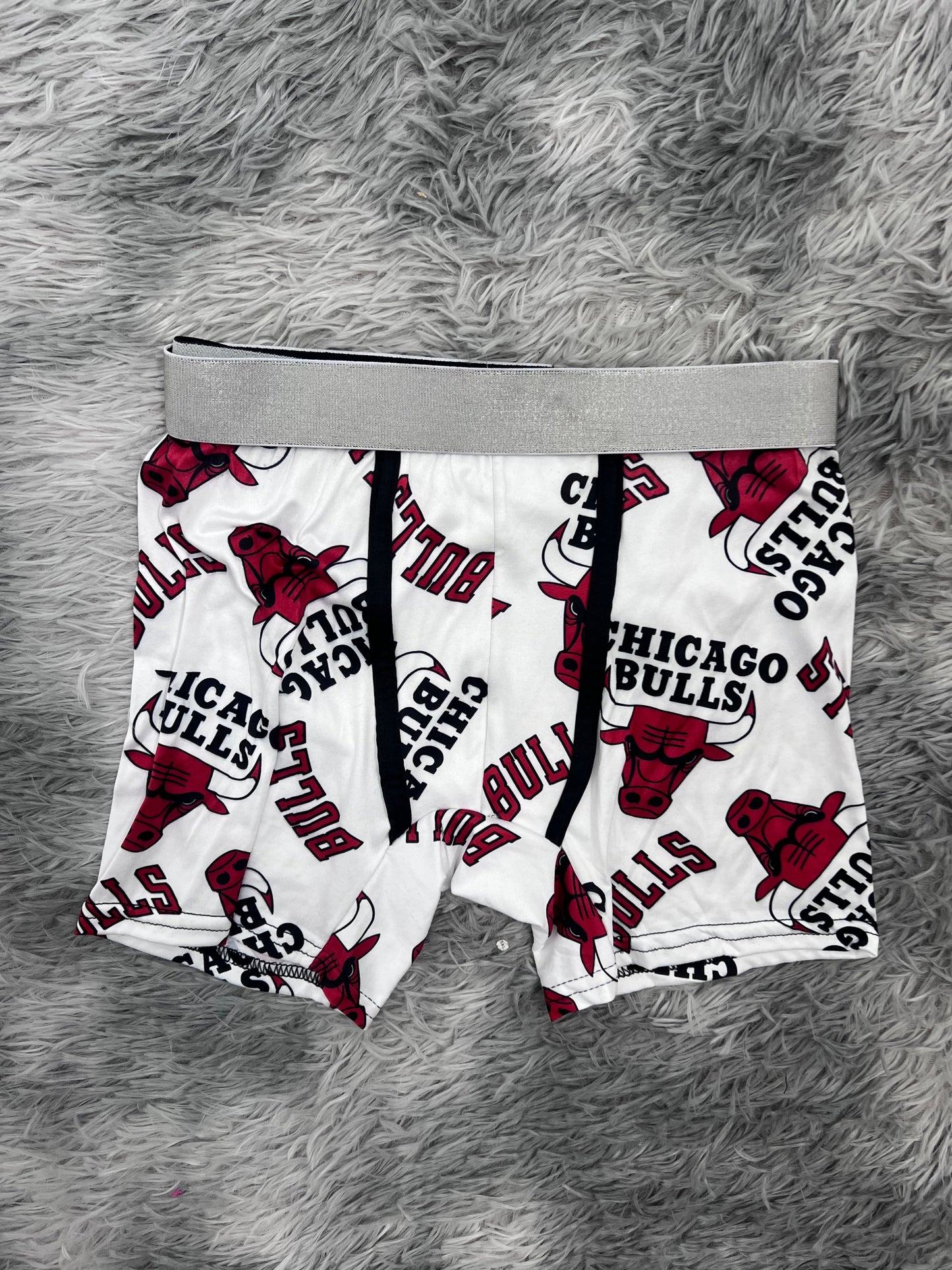 Boxer de caballero bulls fondo blanco