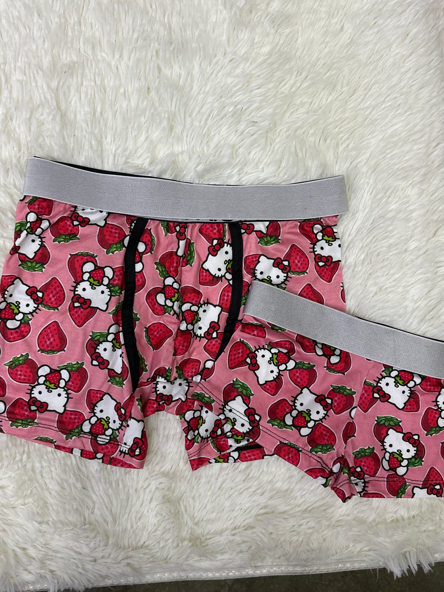 Hello kitty fresas pijama 5 pcs