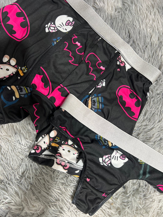Hello kitty y Batman duo de tanga XL