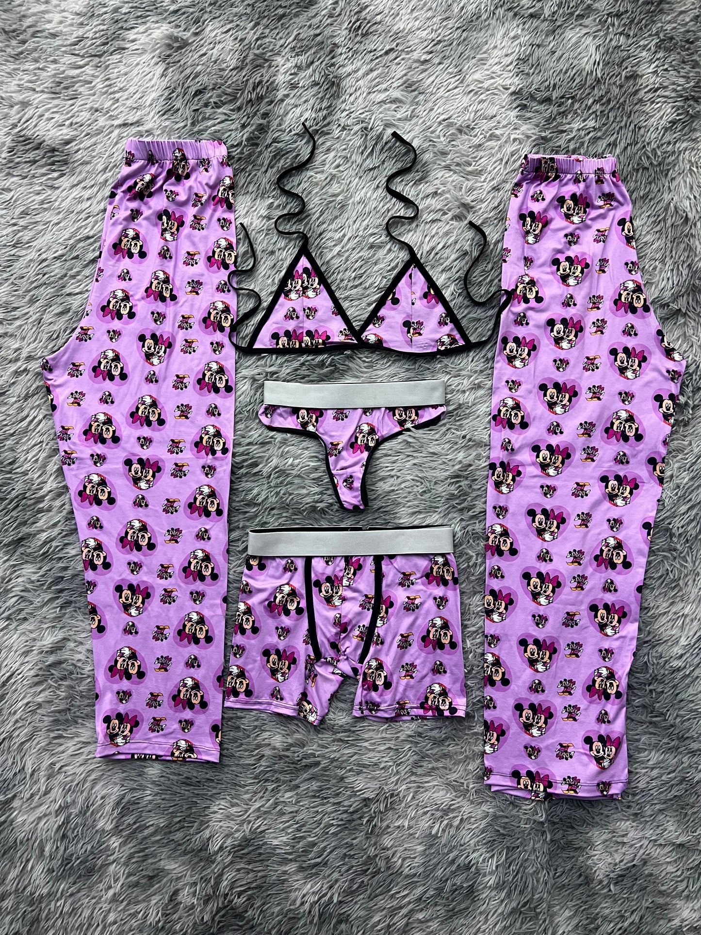 Micky y Minnie corazón morado pijama 5 piezas