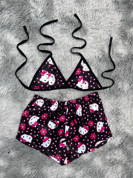 Hello Kitty Puntos Y Flores Fondo Negro Top Con Short Unitalla De Brush