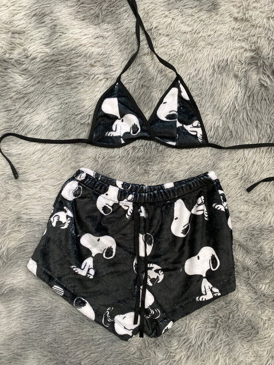 Snoopy Cara’s fondo negro top con short unitalla de afelpado