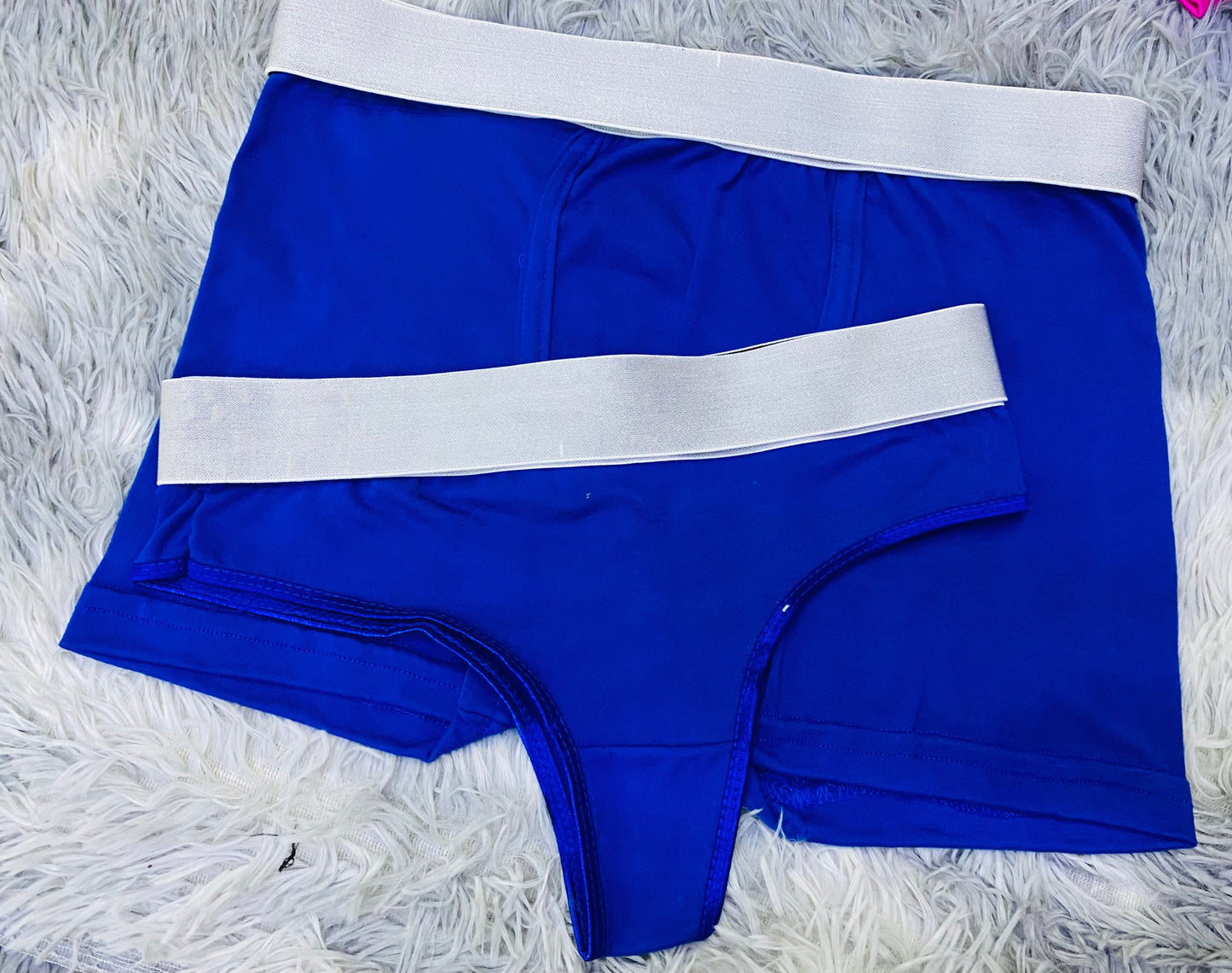 Boxer con tanga en color azul rey.