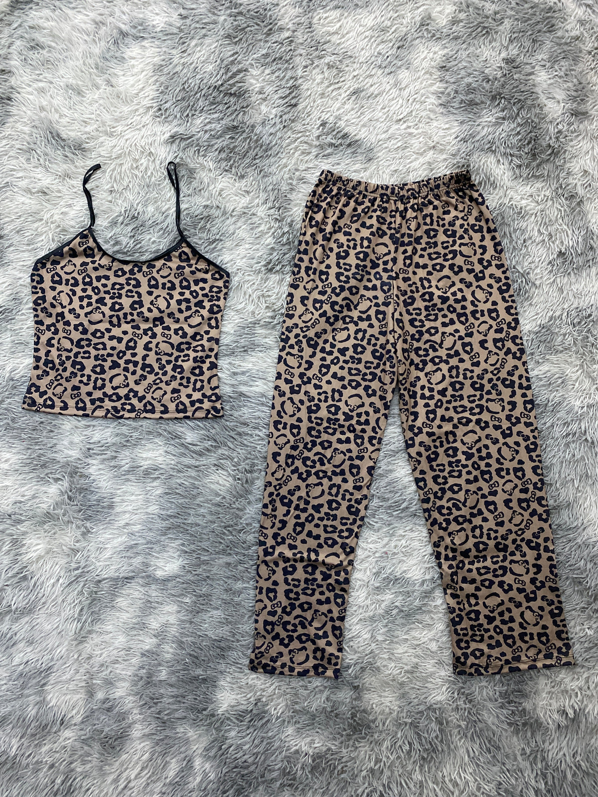 Kitty animal print cafe  Blusa Con Pantalón Pijama De Dama