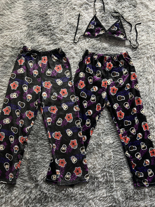 Stranger things duo de pijama afelpada