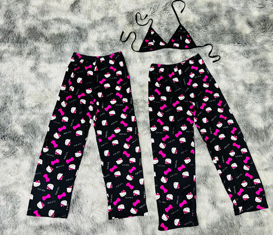 Hello Kitty Negro Duo de pijama afelpada.