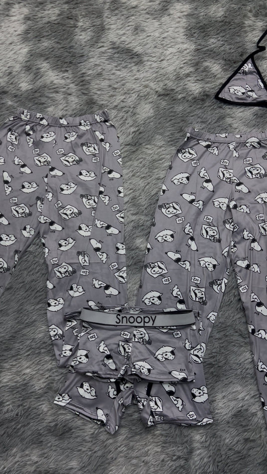 Snoopy Sin Color Duo de pijama de 5 piezas.