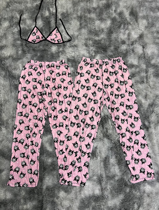 Kuromi Rosa Duo de pijama afelpada.